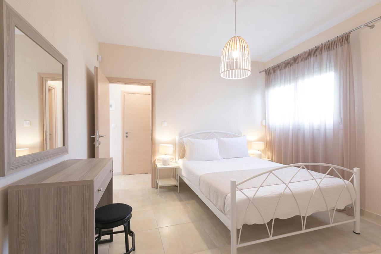 Palm Tree Apartments #Feelslikehome Ormos Panagias Extérieur photo